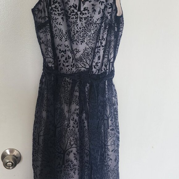 Dresses & Skirts - Dark blue dress with a tree pattern